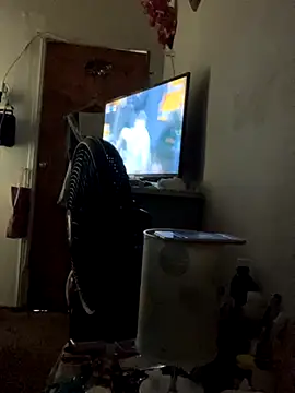 Snapshot of Johnras121 chatting on November 2, 6:24 pm Johnras121 online show from November 2, 6:24 pm