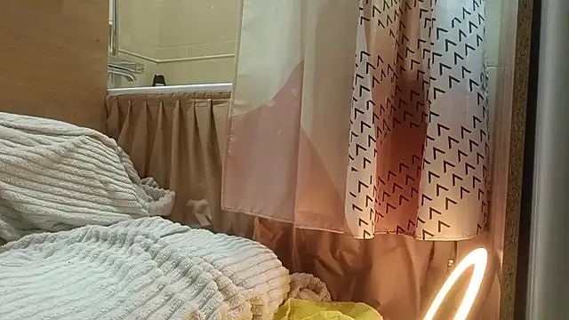 Hungry  Puppy online show from September 25, 2:28 am