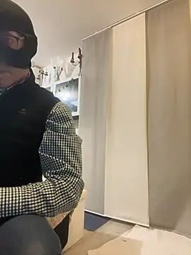 lucboyslam online show from December 17, 9:07 am