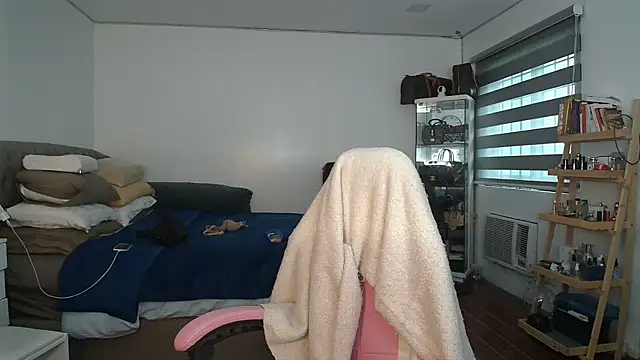 aya saki online show from September 24, 8:21 am