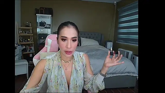 aya saki online show from February 6, 6:51 am