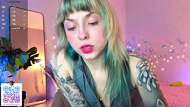 lavenderluxe online show from April 13, 6:34 pm