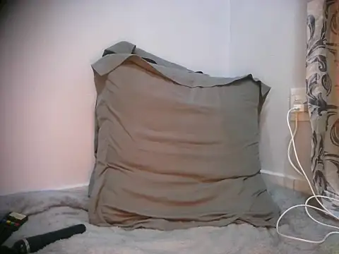 Snapshot of TheSweetBerry chatting on February 28, 2:17 pm TheSweetBerry online show from February 28, 2:17 pm