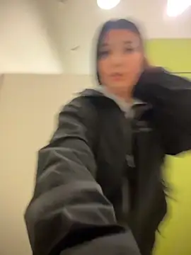 Tisha Busty online show from March 18, 3:35 pm