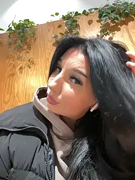 Snapshot of Tisha_Busty chatting on March 18, 1:23 pm Tisha Busty online show from March 18, 1:23 pm