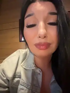 Tisha Busty online show from May 18, 1:38 pm
