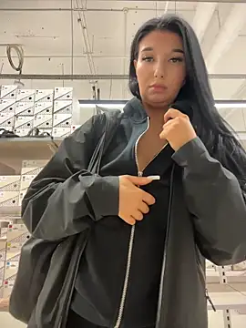 Tisha Busty online show from April 13, 2:43 pm