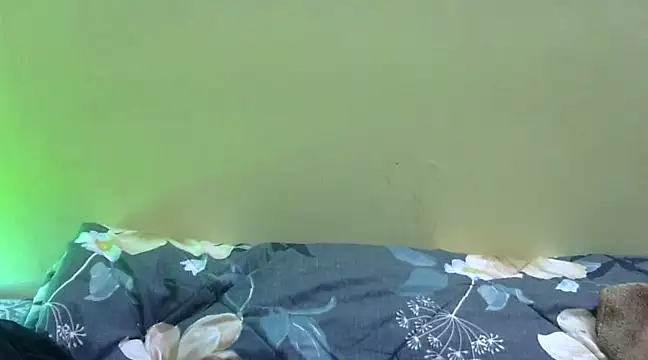 Tiny lusty online show from December 17, 10:54 pm