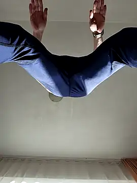 Gingerbeard40 online show from December 4, 8:02 am