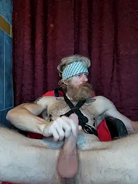 Gingerbeard40 online show from December 18, 2:16 am