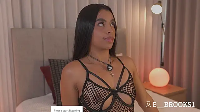 emma brooks1 online show from May 1, 7:19 pm