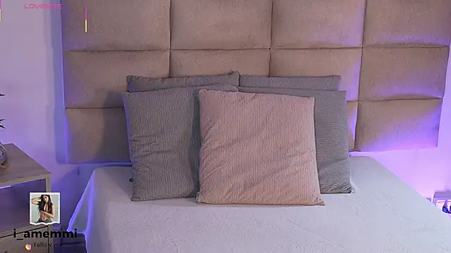 emma brooks1 online show from October 22, 7:57 pm