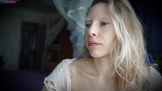  Phantom thread  online show from May 24, 11:54 am