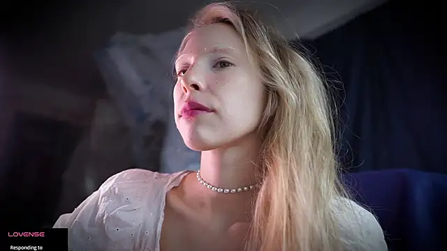 Snapshot of _Phantom_thread_ chatting on November 10, 10:53 am Phantom thread online show from November 10, 10:53 am