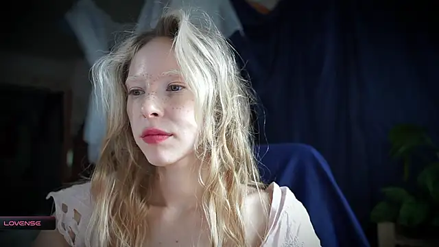 Snapshot of _Phantom_thread_ chatting on September 16, 9:21 am Phantom thread online show from September 16, 9:21 am