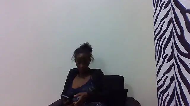 Snapshot of sweets_80 chatting on June 14, 4:41 pm sweets 80 online show from June 14, 4:41 pm