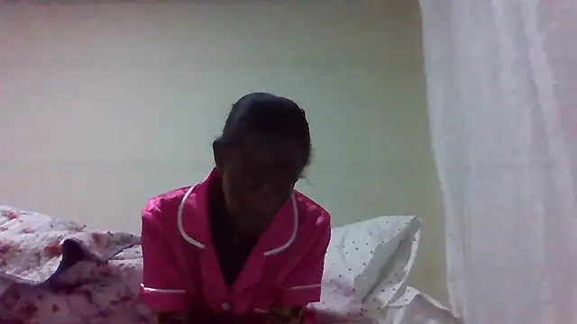 Snapshot of sweets_80 chatting on June 25, 4:45 pm sweets 80 online show from June 25, 4:45 pm