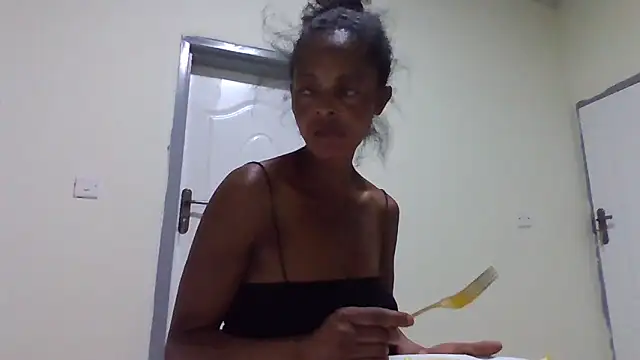 Snapshot of sweets_80 chatting on September 25, 7:53 pm sweets 80 online show from September 25, 7:53 pm