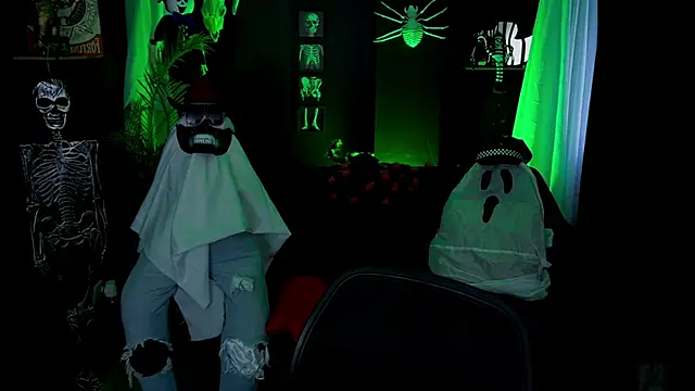 Aaronfox x online show from October 31, 11:40 am