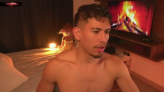 Aaronfox x online show from June 4, 12:04 am
