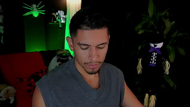 Aaronfox x online show from October 17, 6:10 pm