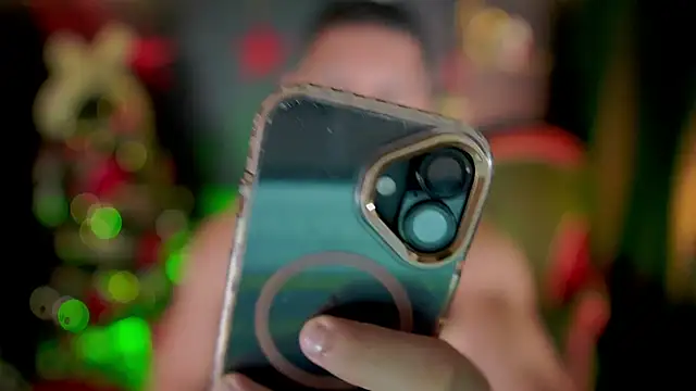 Aaronfox x online show from December 17, 11:48 am