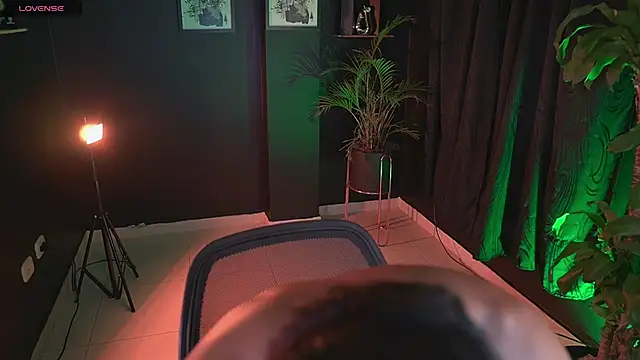 Aaronfox x online show from April 15, 3:01 am