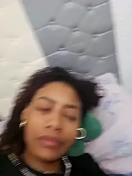 Snapshot of morena-399 chatting on February 15, 10:14 am morena-399 online show from February 15, 10:14 am