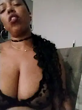 KittyKayla online show from November 6, 3:32 am