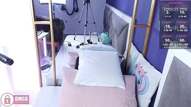 Snapshot of brigiitte_rohan chatting on March 23, 2:59 am brigiitte rohan online show from March 23, 2:59 am