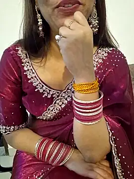 Snapshot of MIss-Naina chatting on February 24, 8:58 pm MIss-Naina online show from February 24, 8:58 pm