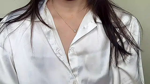 MIss-Naina online show from November 28, 2:01 am