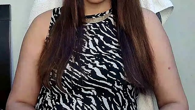 MIss-Naina online show from April 12, 6:49 am