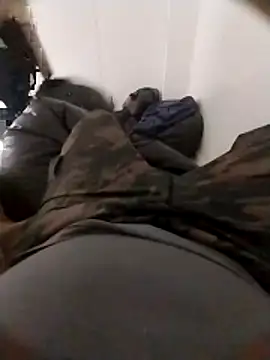 luluankle online show from April 15, 2:32 pm