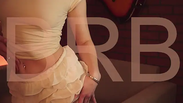 EllieCutes online show from November 3, 5:12 am