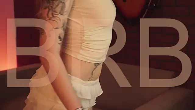 EllieCutes online show from November 2, 8:19 am