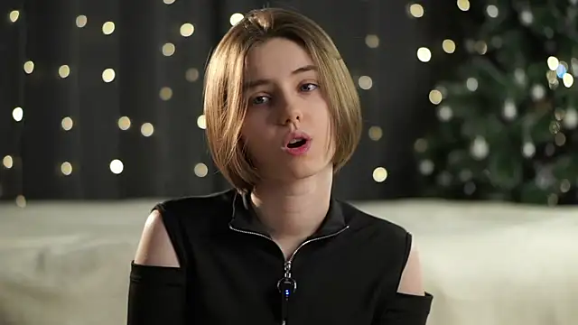 MeghanElson online show from January 17, 12:31 pm