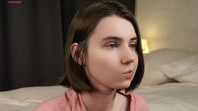 MeghanElson online show from March 27, 2:07 pm