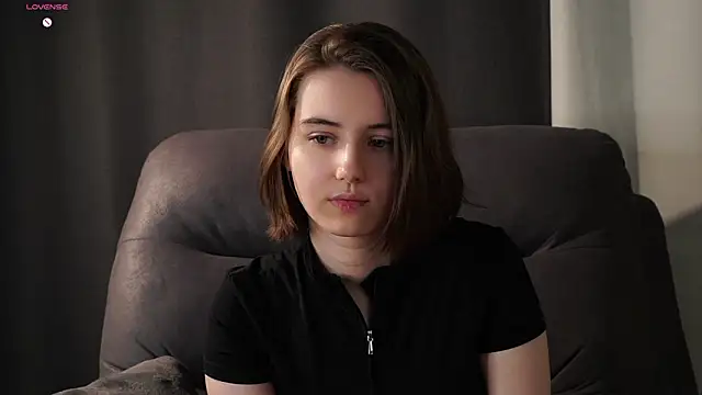 MeghanElson online show from March 28, 2:40 pm