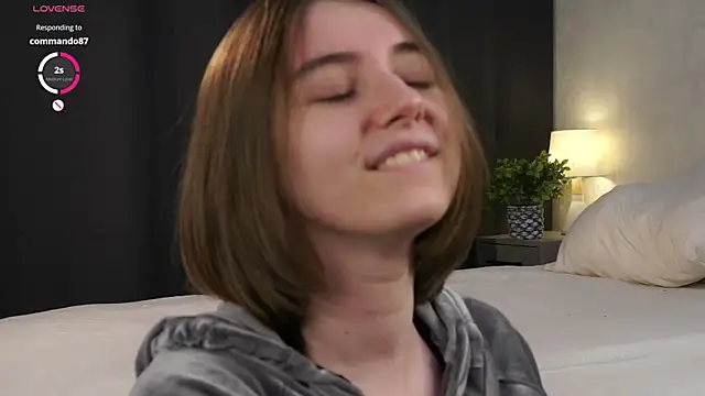 MeghanElson online show from April 12, 1:03 pm