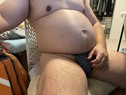 Snapshot of loinclothgay chatting on February 5, 6:35 am loinclothgay online show from February 5, 6:35 am