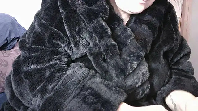 busty-bella1 online show from October 22, 10:25 am