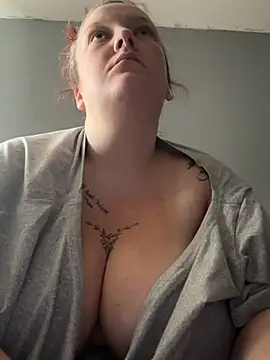 busty-bella1 online show from July 7, 9:46 am