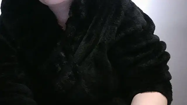 busty-bella1 online show from November 28, 6:41 pm