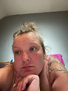 busty-bella1 online show from July 21, 9:16 pm
