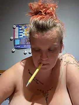 busty-bella1 online show from July 7, 9:51 pm