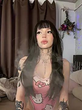 madelinexx online show from May 18, 9:58 am