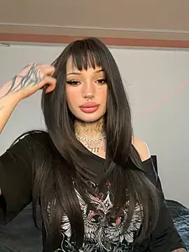 madelinexx online show from April 9, 11:16 am