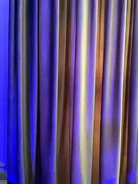 madelinexx online show from November 12, 12:20 pm