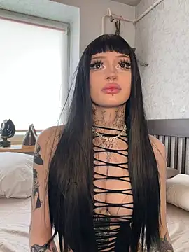 madelinexx online show from May 27, 11:17 am